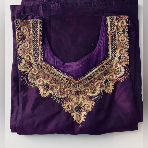 🌺 SALE $95 🌺 4 - NEW 3-Piece Stitched Indian Suit (Plus Size) - Picture 7 of 7